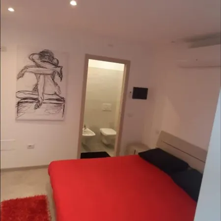 فندق مبيت وإفطار Casa Rosso Blu Zia Vivina 3*