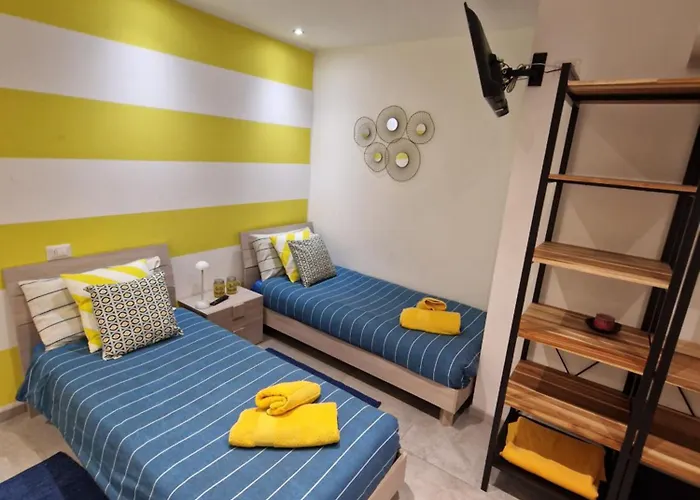 Casa Rosso Blu Zia Vivina