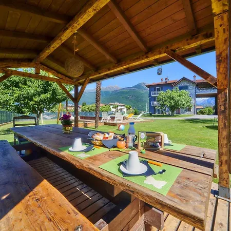 Casa Rosso Blu Zia Vivina Bed and breakfast Sorico