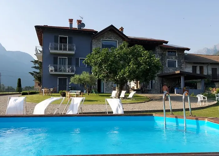 Casa Rosso Blu Zia Vivina